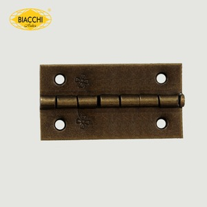 Dobradiça Trevo Inteligente 35x19 mm Furo... Dobradiça Trevo Inteligente 35x19 mm Furo...