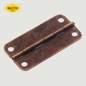 Dobradiça 30x15 mm Furo 2,40 Canto Redond... Dobradiça 30x15 mm Furo 2,40 Canto Redond...